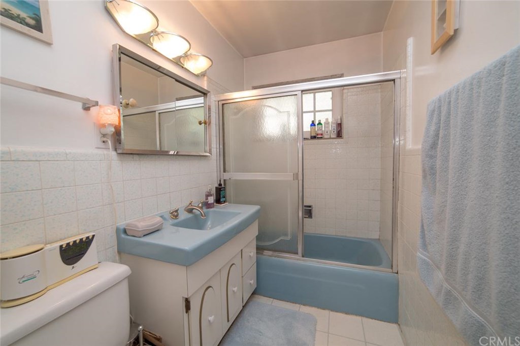 6702 East Driscoll Street, Long Beach, CA 90815