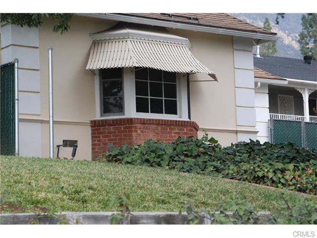 939 Athens St, Altadena, United States 91001