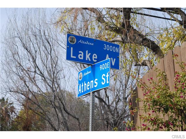939 Athens St, Altadena, United States 91001