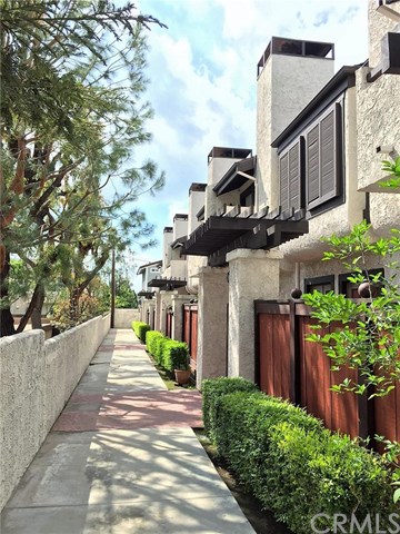 454 West Huntington Drive, Arcadia, CA 91007