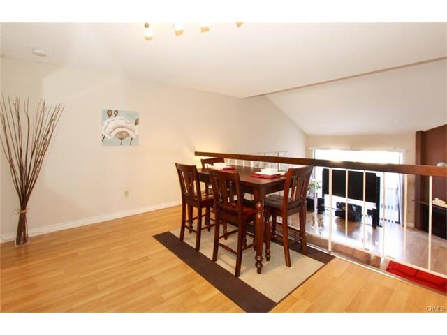 596 W Huntington Dr #F, Arcadia, United States 91007