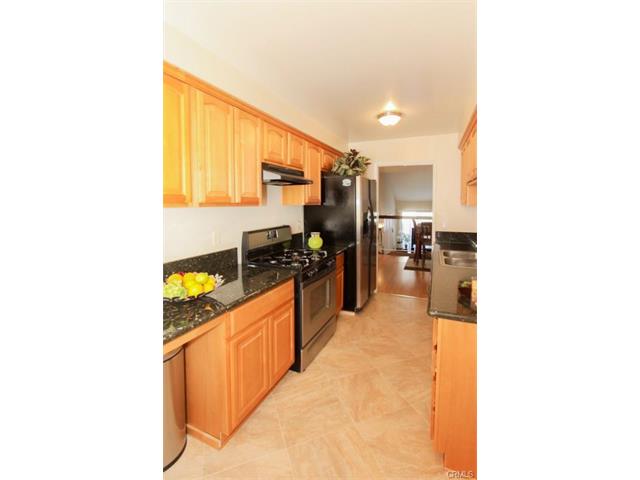 596 W Huntington Dr #F, Arcadia, United States 91007