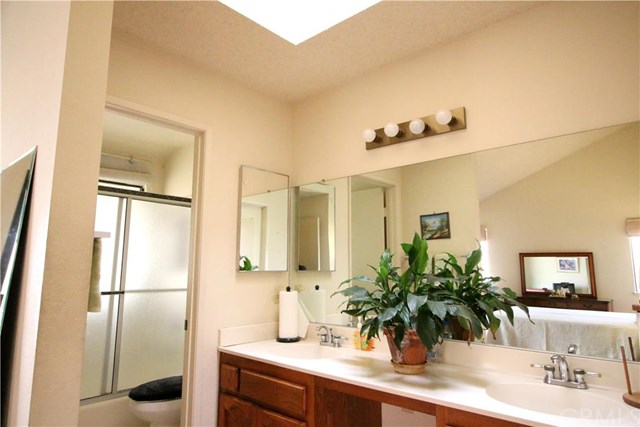 569 Elkhorn Drive, Duarte, CA 91010