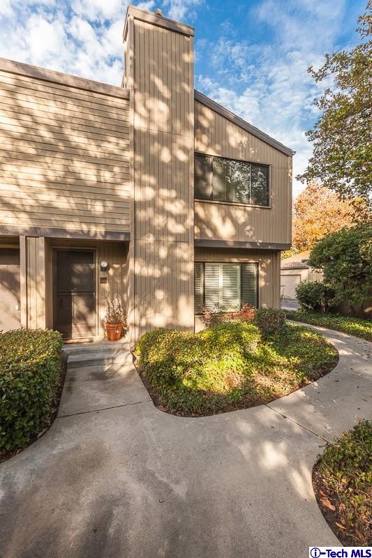 449 West Walnut Street, Pasadena, CA 91103