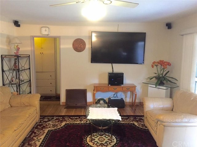 1696 Glen Avenue, Pasadena, CA 91103