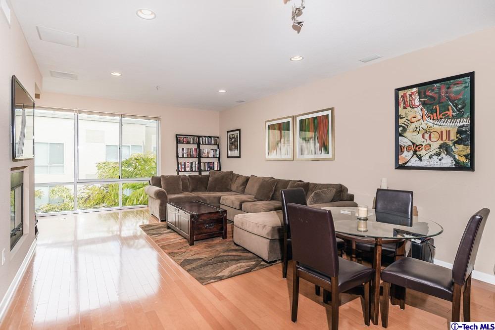 111 South De Lacey Avenue, Pasadena, CA 91105