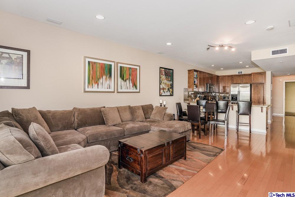 111 South De Lacey Avenue, Pasadena, CA 91105
