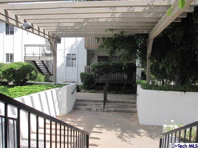 367 W Del Mar Blvd