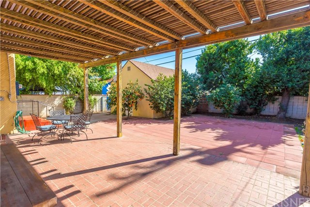 3750 Corta Calle Street, Pasadena, CA 91107