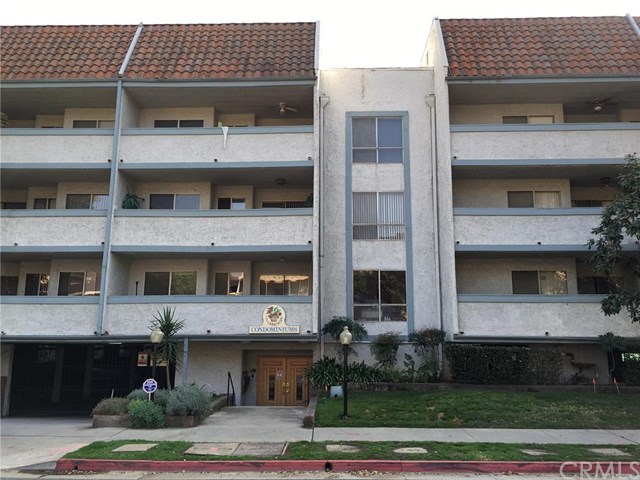 2444 E Del Mar Blvd