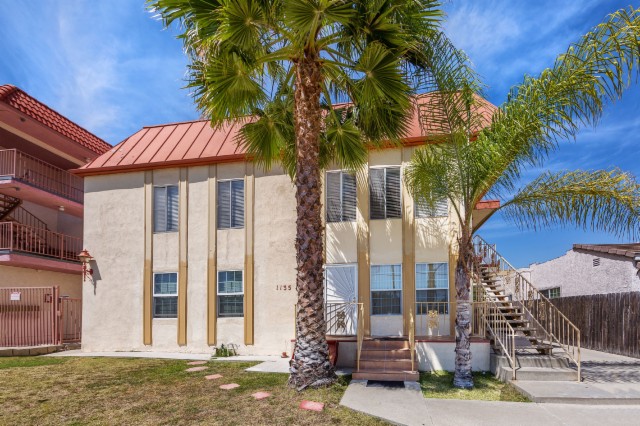 2444 E Del Mar Blvd