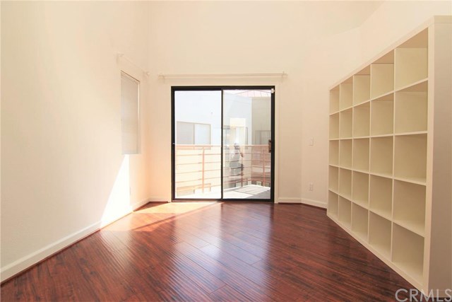 1432 Barrington Way, Glendale, CA 91206
