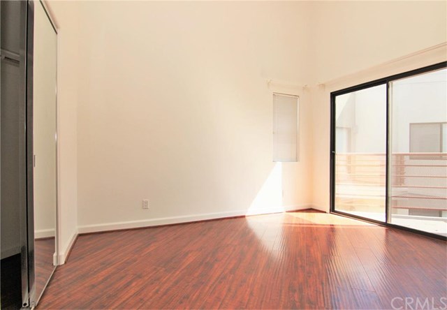 1432 Barrington Way, Glendale, CA 91206