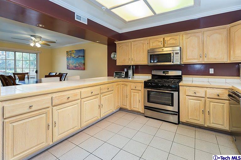 3312 Honolulu Avenue, La Crescenta, CA 91214