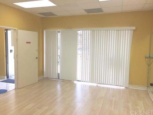 22119 Sherman Way, Canoga Park, CA 91303