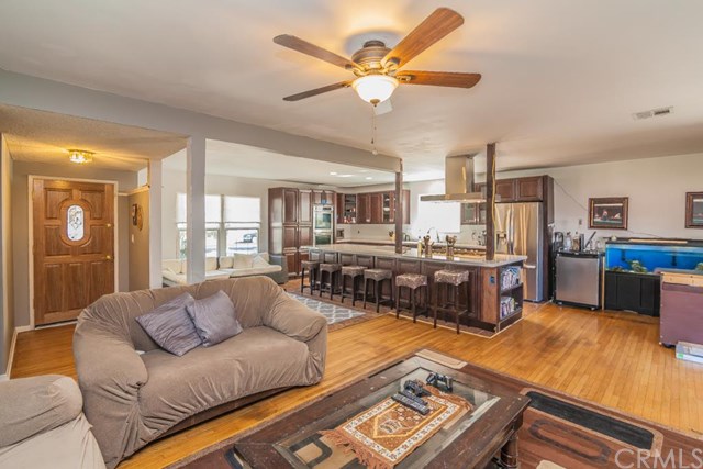 7641 Eton Avenue, Canoga Park, CA 91304