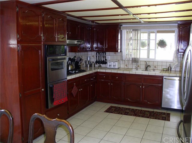 19919 Ingomar Street, Winnetka, CA 91306