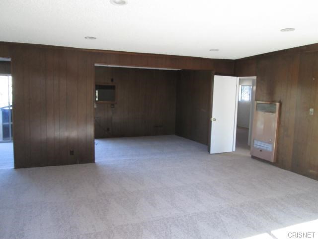 8567 Lurline Avenue, Winnetka, CA 91306