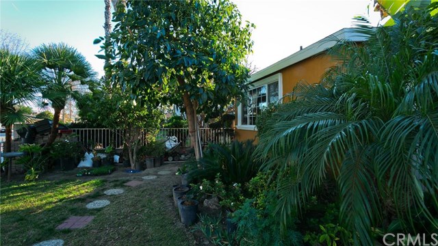 7647 Mason Avenue, Winnetka, CA 91306