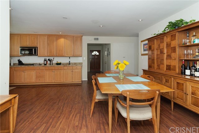23820 Hartland Street, West Hills, CA 91307