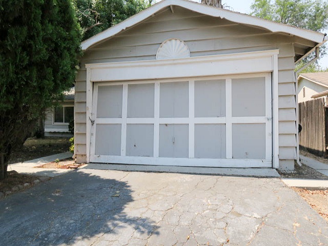 6815 Sale AveWest Hills, CA, 91307Los Angeles County