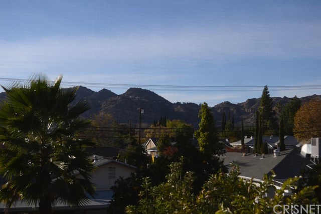 10125 Remmet Avenue, Chatsworth, CA 91311