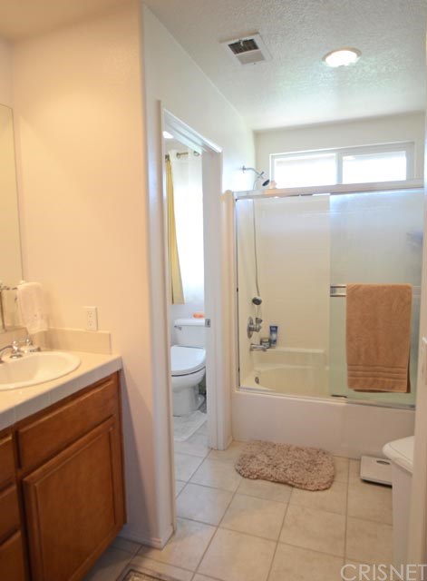 10125 Remmet Avenue, Chatsworth, CA 91311