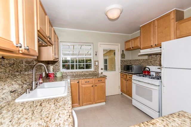 5764 Bertrand Avenue, Encino, CA 91316