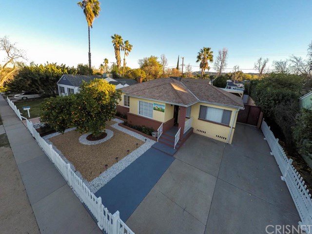17956 Collins Street, Encino, CA 91316