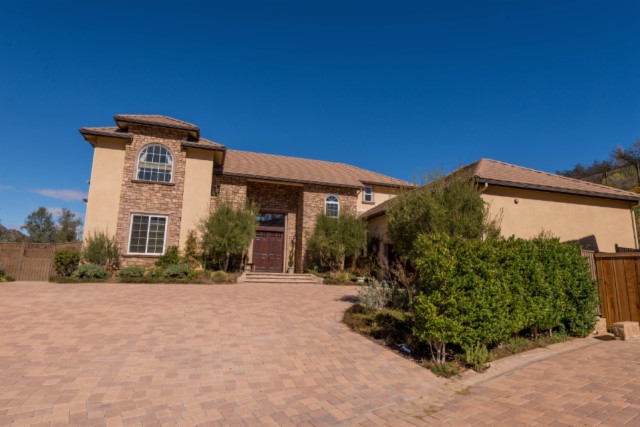 208 N. Wendy Dr.