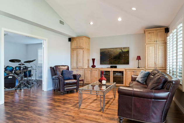 2609 Michael Drive, Newbury Park, United States 91320