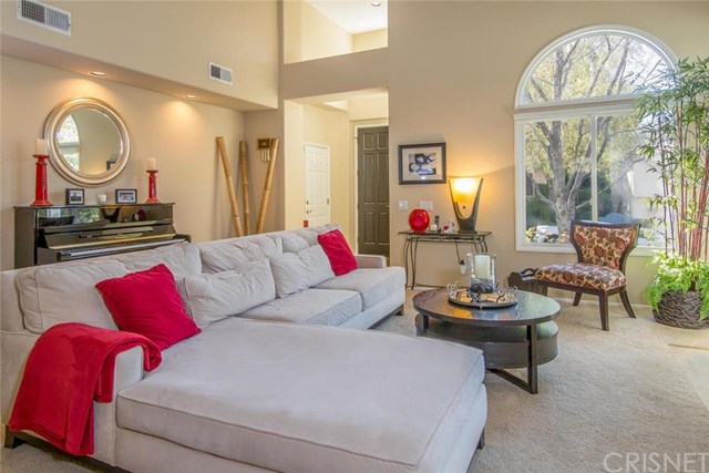 24552 Ebelden Avenue, Newhall, CA 91321