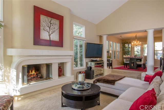 24552 Ebelden Avenue, Newhall, CA 91321