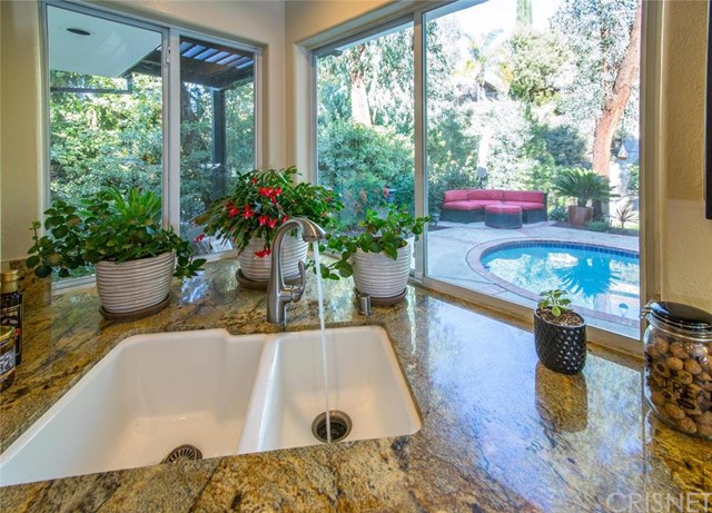 24552 Ebelden Avenue, Newhall, CA 91321