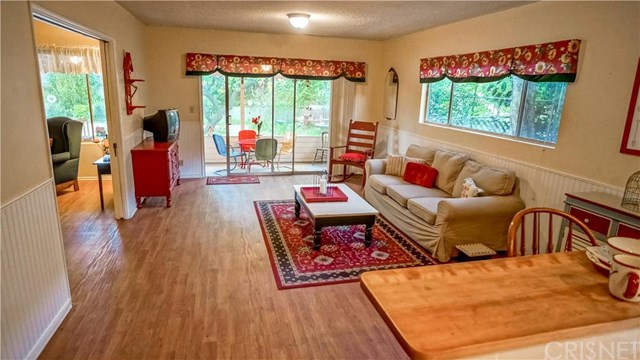 25092 Highspring Avenue, Newhall, CA 91321