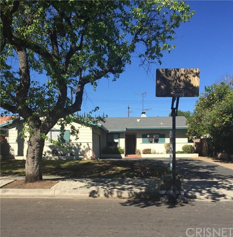 19027 Gledhill Street, Northridge, CA 91324