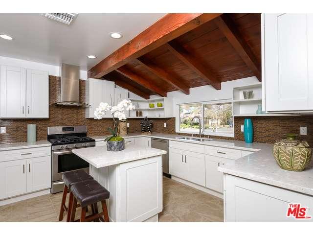 9300ENCINO Avenue, Northridge, CA 91325
