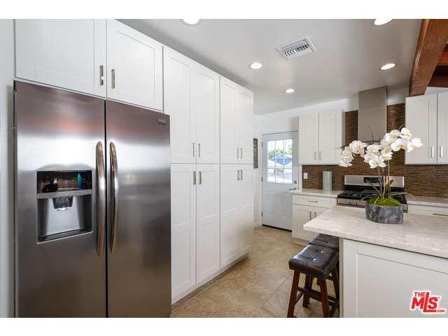 9300ENCINO Avenue, Northridge, CA 91325