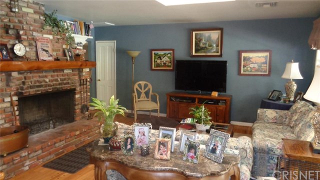 17527 Sunburst Street, Northridge, CA 91325