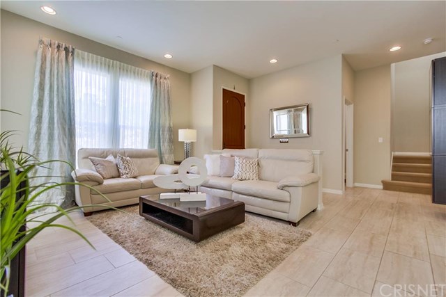 20333 Paseo Los Arcos, Northridge, CA 91326