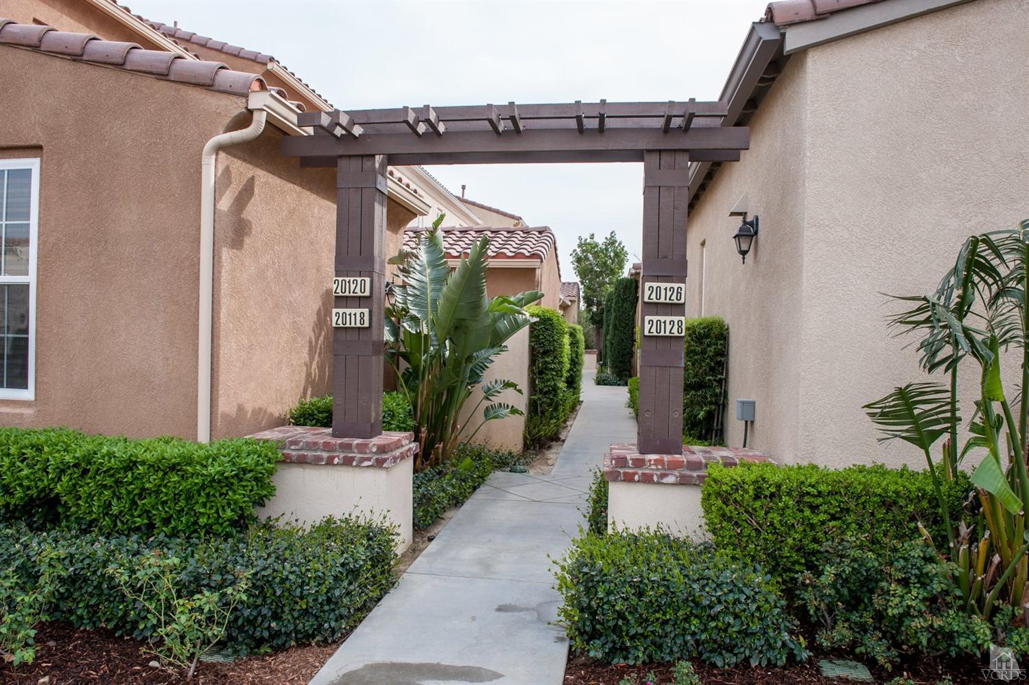 20122 Pienza Lane, Northridge, CA 91326