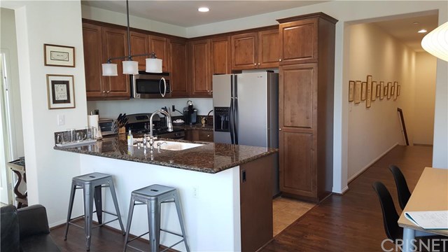 20431 Paseo Cresta, Northridge, CA 91326