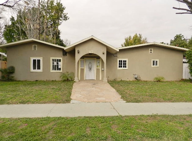 19523 Saticoy StReseda, CA, 91335Los Angeles County