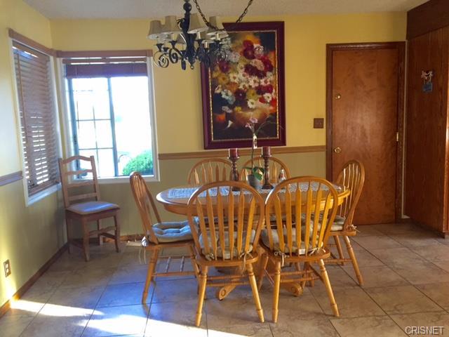 19155 Lull St, Reseda, United States 91335