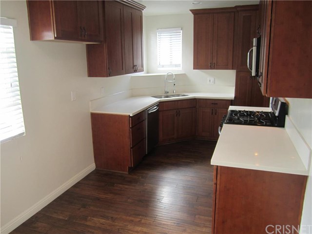 7313 Yarmouth Avenue, Reseda, CA 91335