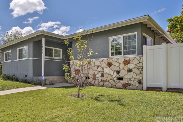 6315 Tampa Avenue, Tarzana, CA 91335