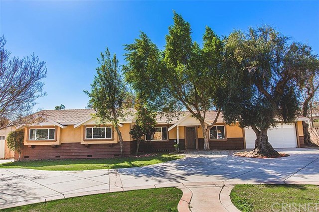 13615 Fellows Avenue, Sylmar, CA 91342