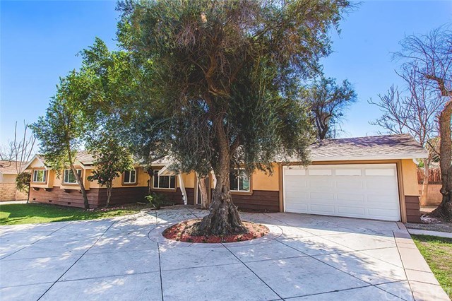13615 Fellows Avenue, Sylmar, CA 91342