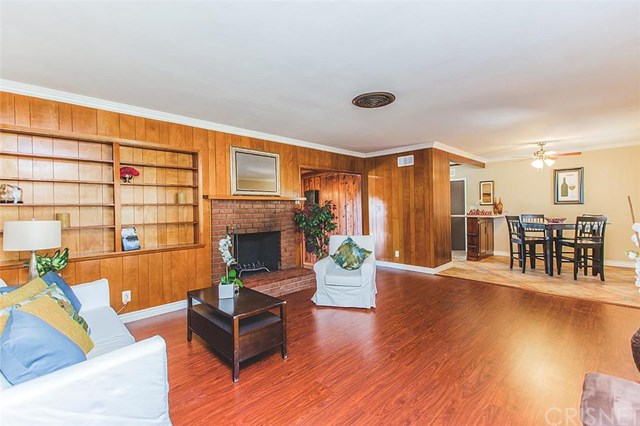13615 Fellows Avenue, Sylmar, CA 91342