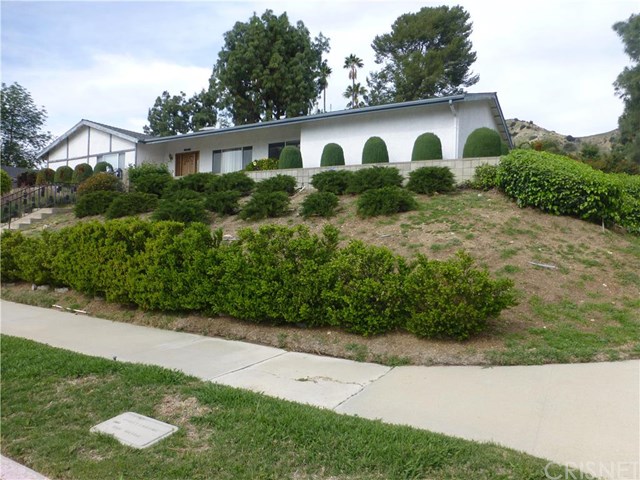10701 Longford Street, Lakeview Terrace, CA 91342